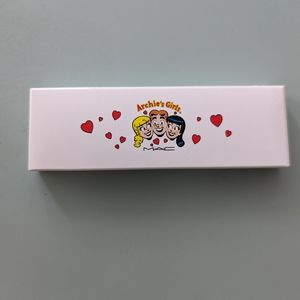 MAC Archie's Girls Collectible Limited Edition Spoiled Rich Eyeshadow Palette